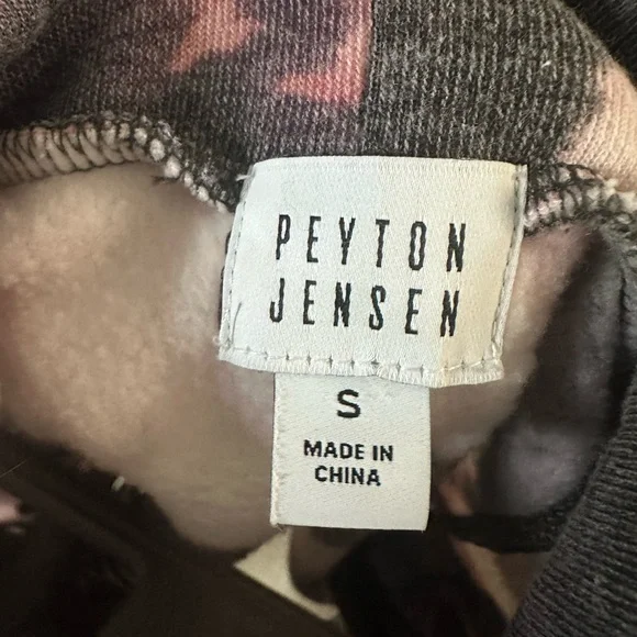 Cozy Tie-Dye Women's Hoodie - Picture 6 of 6